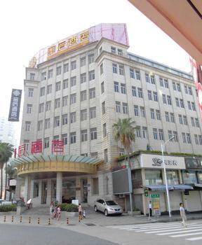 Gem Hotel Сямън Екстериор снимка