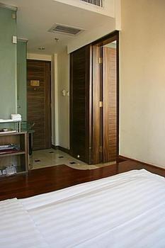 Gem Hotel Сямън Екстериор снимка